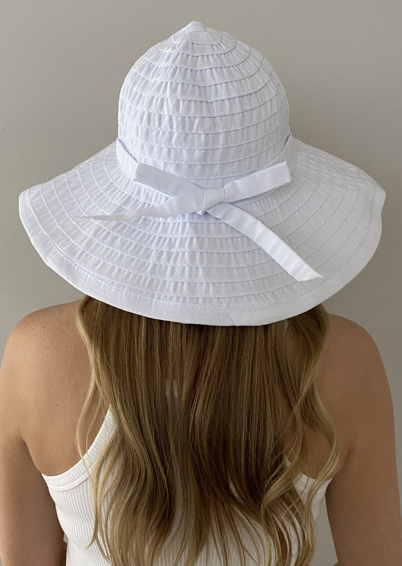 White buy Summer Hat Size 57cm